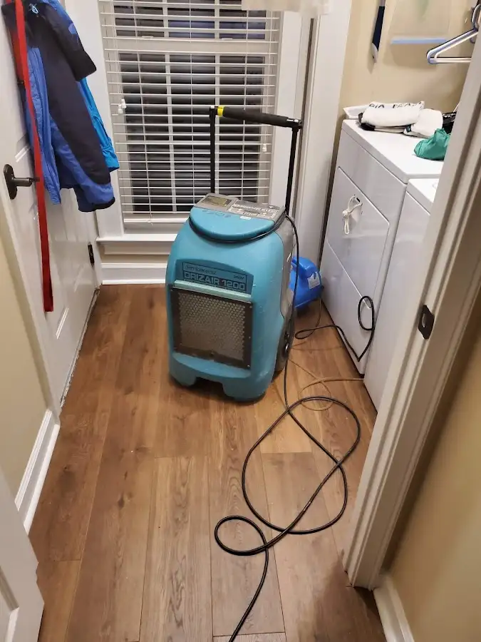 Commercial dehumidifier deployed for Flood Damage Cleanup in Tulare
